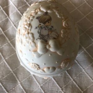 precious moments trinket box
